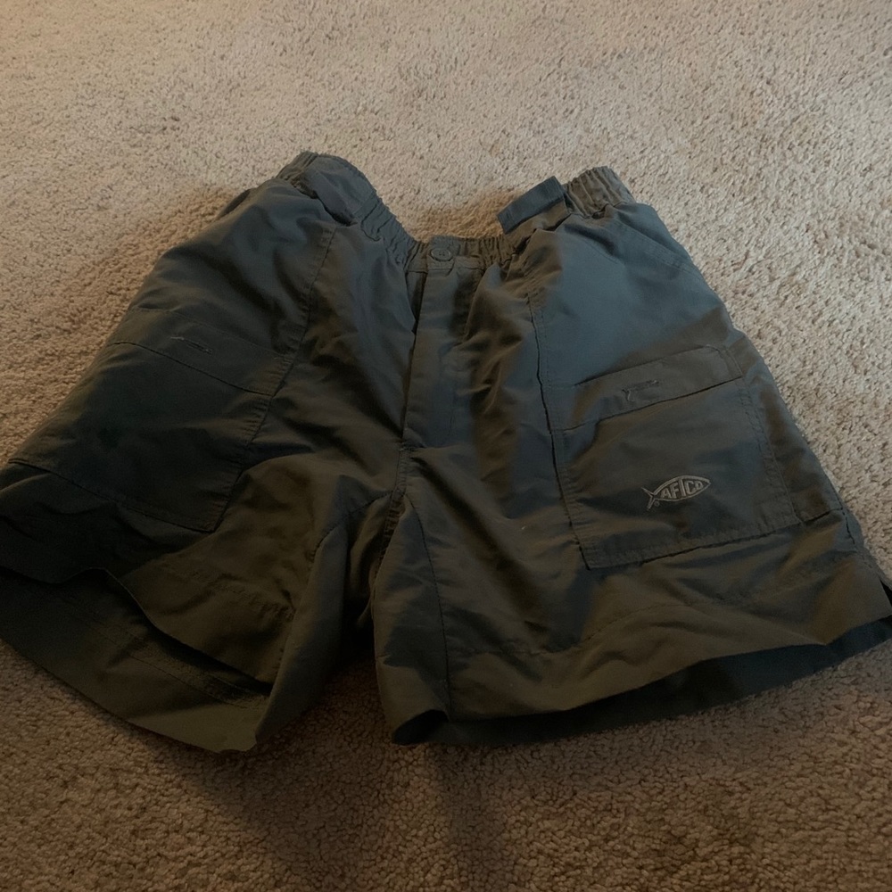 Size 28 AFTCO shorts